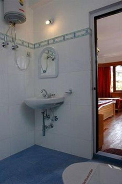 Отель White Conch Residency Гангток Номер фото